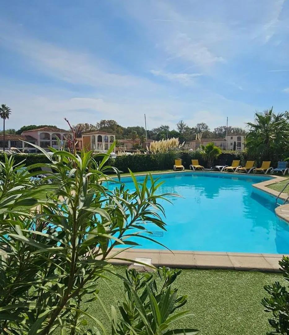 Lemon House Location With View Apartment Cogolin