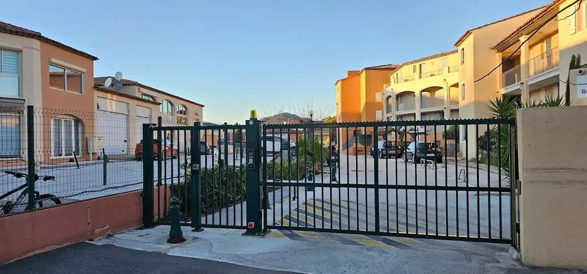 Lemon House Location With View Apartment Cogolin