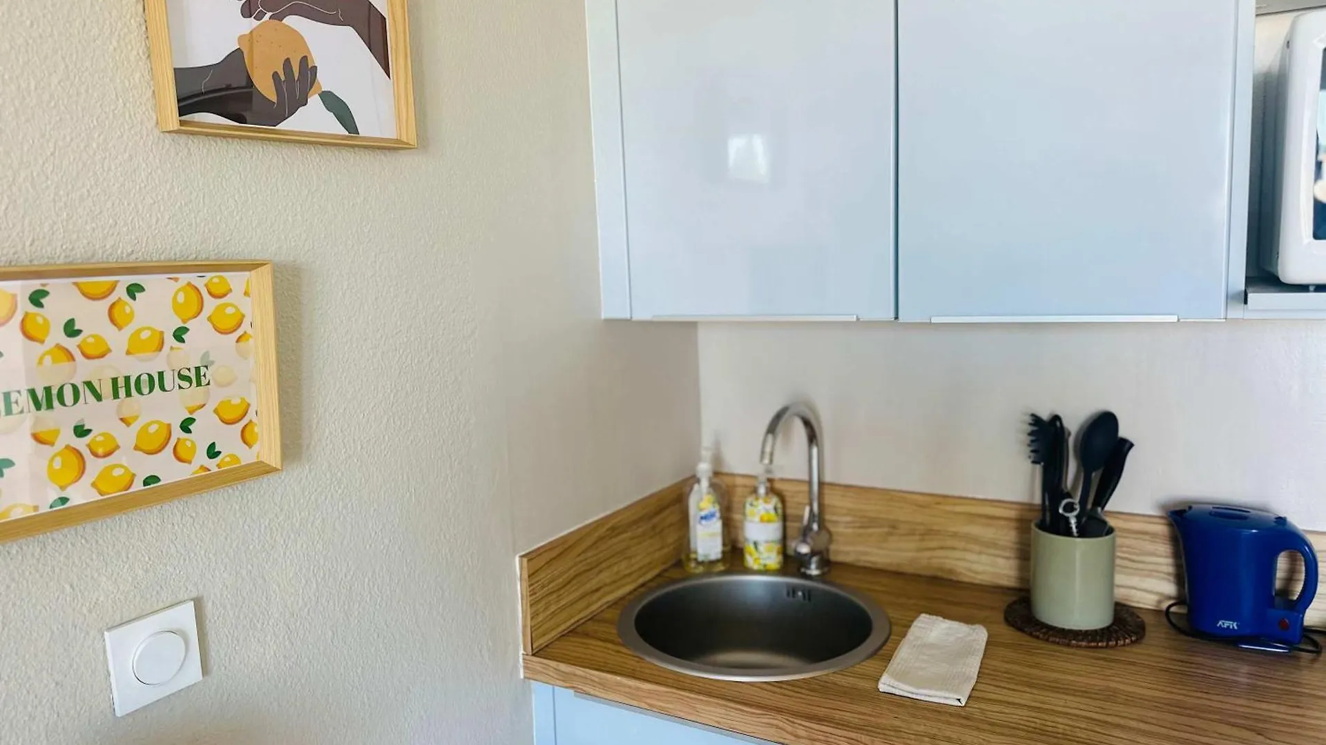 Lemon House Location With View Apartment Cogolin 0*,  France